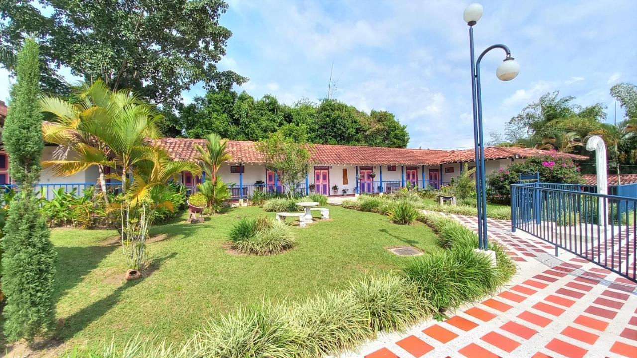 Finca Hotel Villa Del Sol Pueblo Tapao Εξωτερικό φωτογραφία