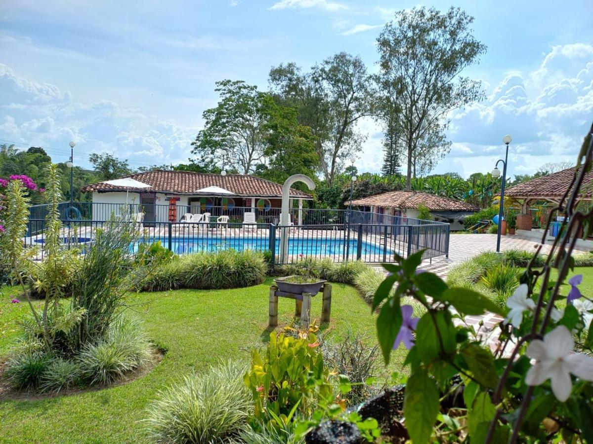 Finca Hotel Villa Del Sol Pueblo Tapao Εξωτερικό φωτογραφία