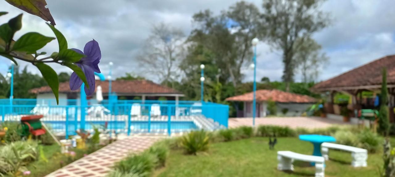 Finca Hotel Villa Del Sol Pueblo Tapao Εξωτερικό φωτογραφία
